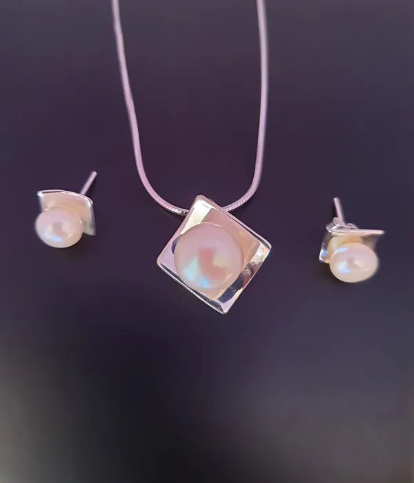 PENDANTS_&__SETS_>_PENDANT_SETS