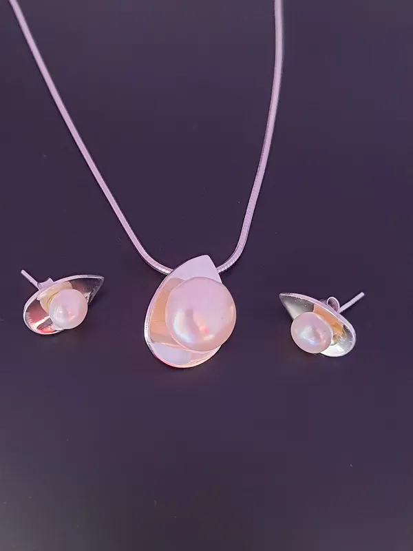 PENDANTS_&__SETS_>_PENDANT_SETS