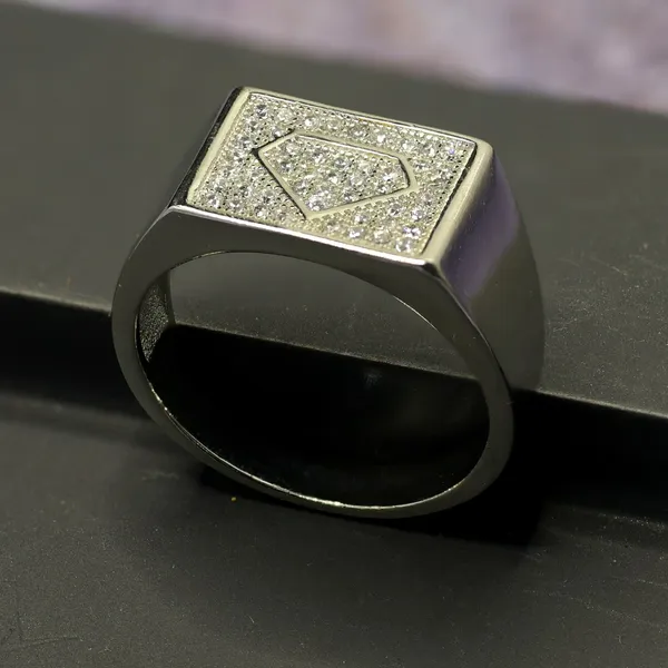 RINGS_>_GENTS_RINGS
