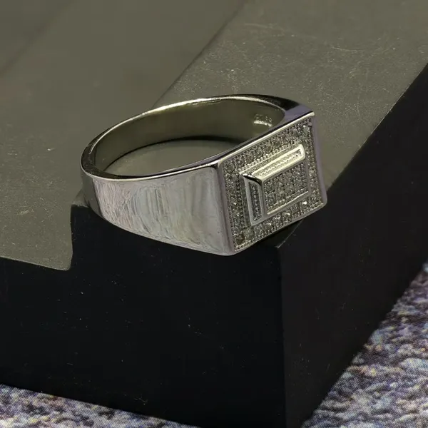 RINGS_>_GENTS_RINGS