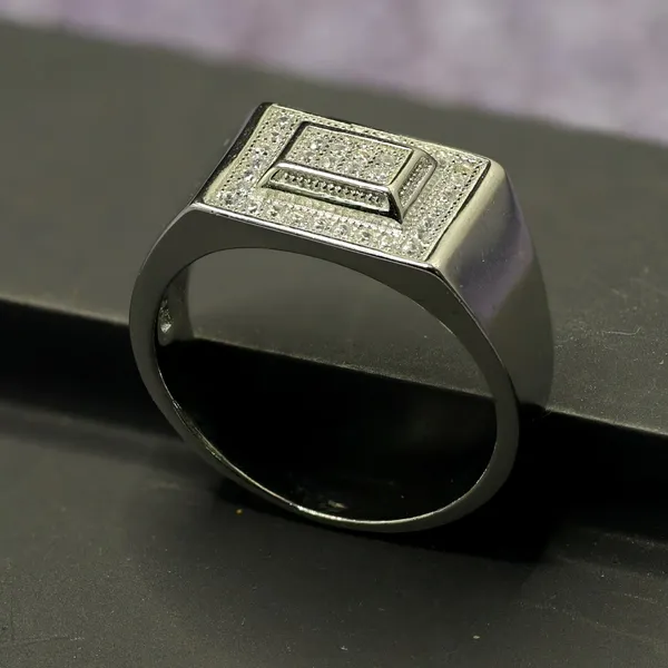 RINGS_>_GENTS_RINGS