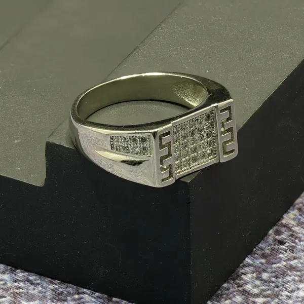 RINGS_>_GENTS_RINGS