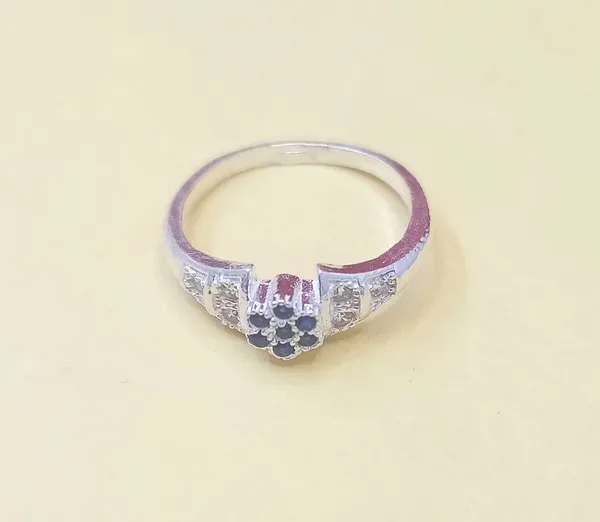 RINGS_>_LADIES_RINGS