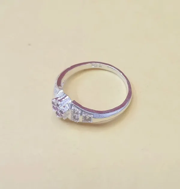 RINGS_>_LADIES_RINGS