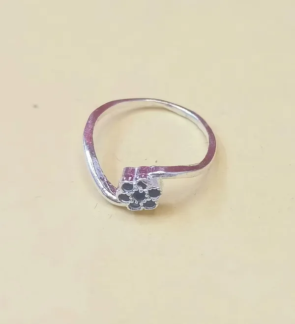 RINGS_>_LADIES_RINGS