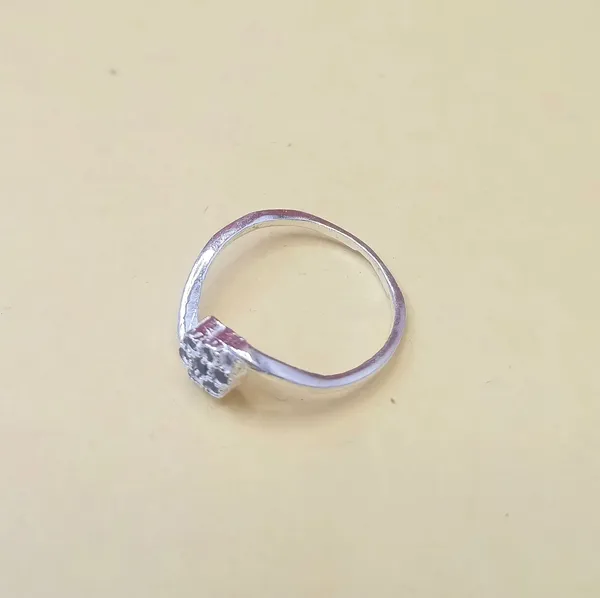 RINGS_>_LADIES_RINGS