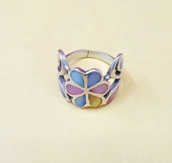 RINGS_>_LADIES_RINGS