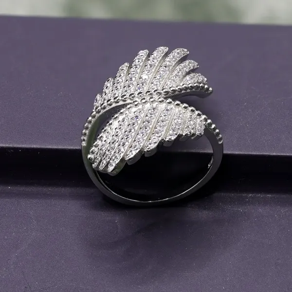 RINGS_>_LADIES_RINGS