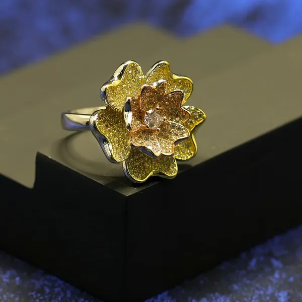 RINGS_>_LADIES_RINGS