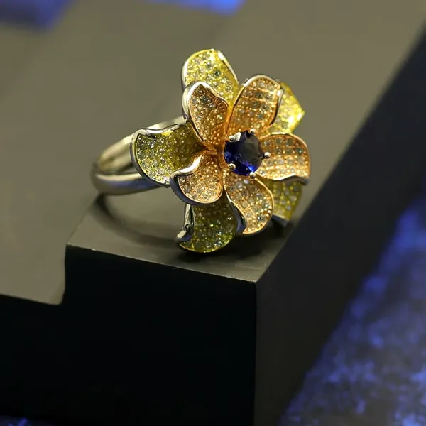 RINGS_>_LADIES_RINGS