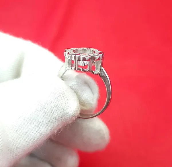 RINGS_>_LADIES_RINGS
