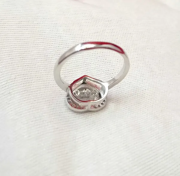 RINGS_>_LADIES_RINGS