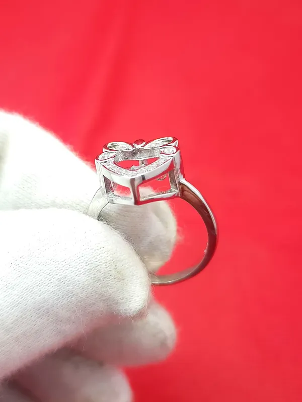 RINGS_>_LADIES_RINGS