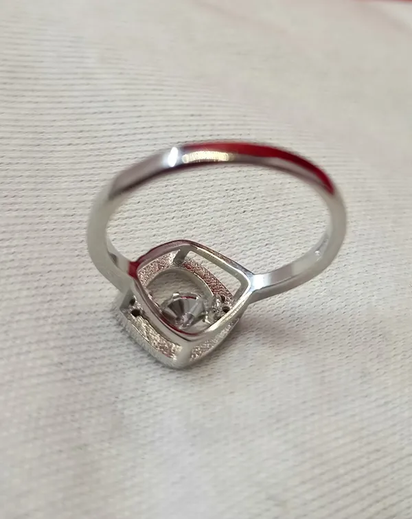 RINGS_>_LADIES_RINGS