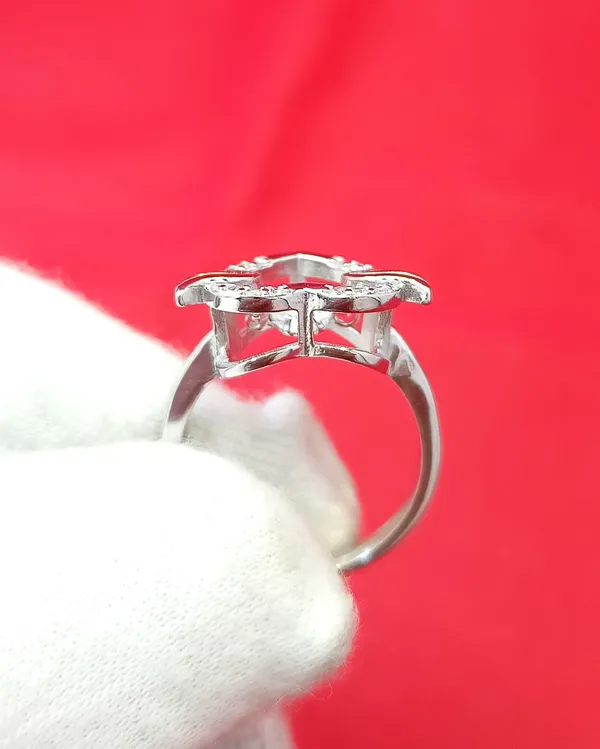 RINGS_>_LADIES_RINGS