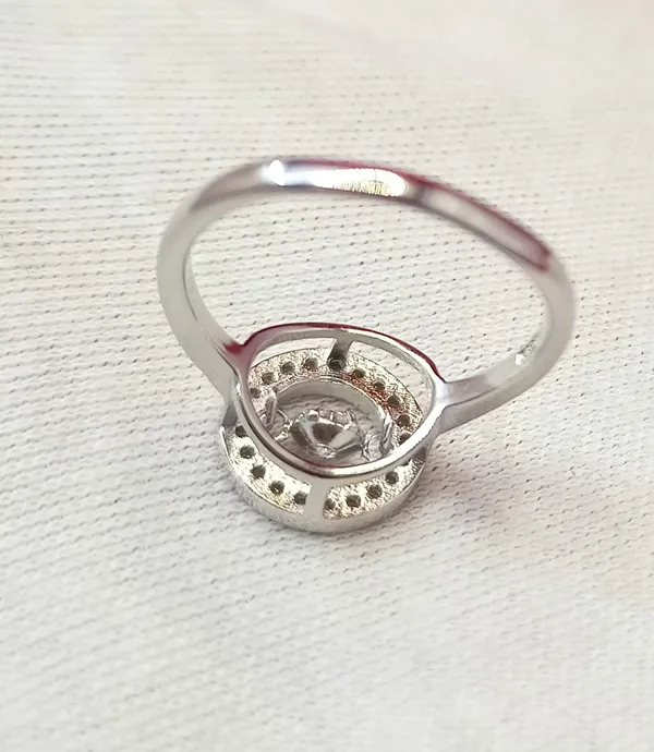 RINGS_>_LADIES_RINGS