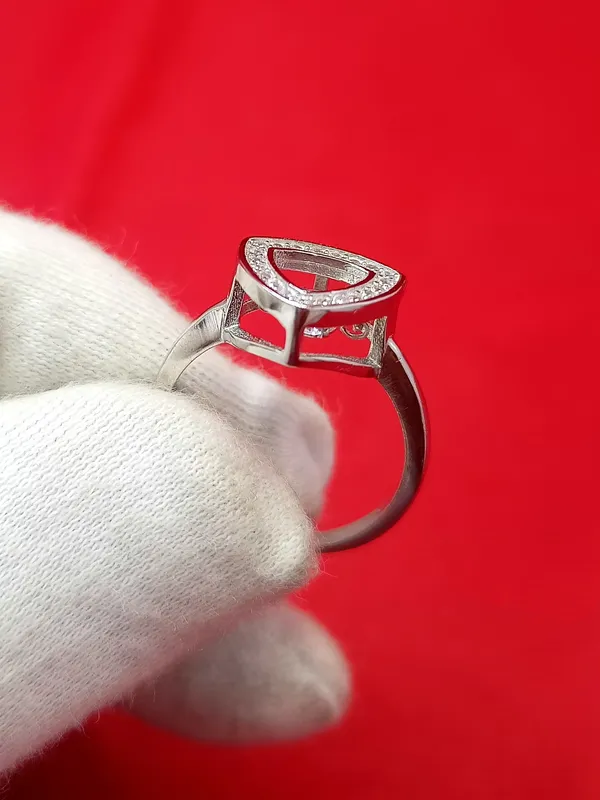 RINGS_>_LADIES_RINGS