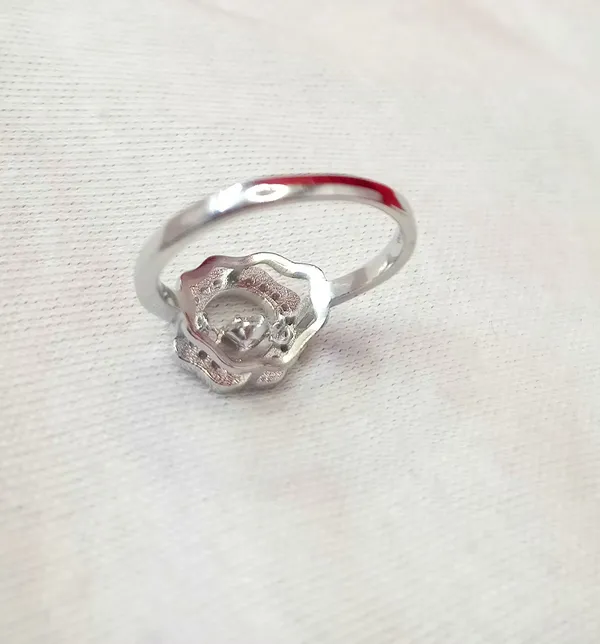 RINGS_>_LADIES_RINGS