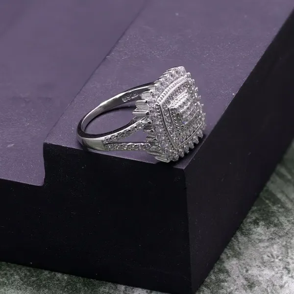 RINGS_>_LADIES_RINGS