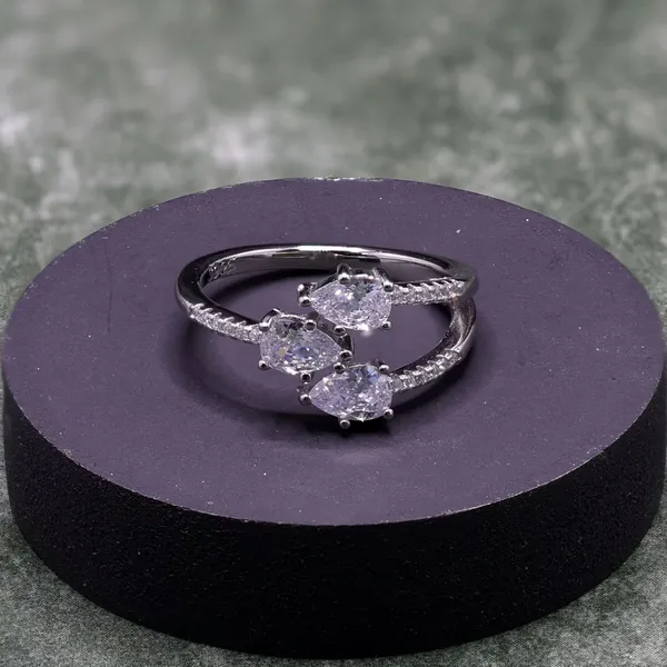RINGS_>_LADIES_RINGS