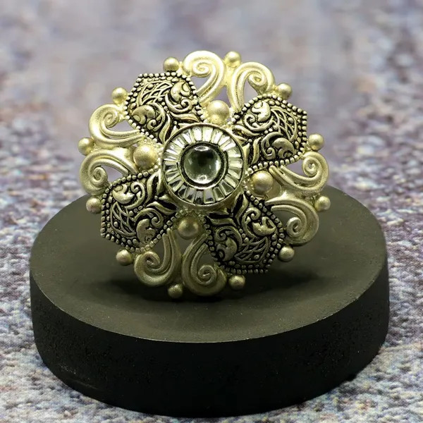 RINGS_>_LADIES_RINGS