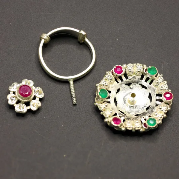 RINGS_>_LADIES_RINGS