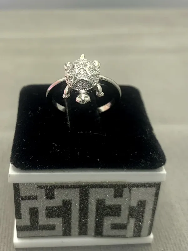 RINGS_>_LADIES_RINGS