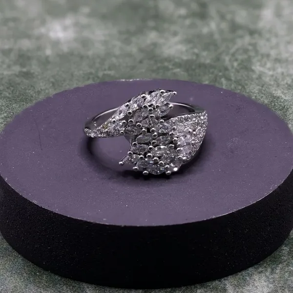 RINGS_>_LADIES_RINGS