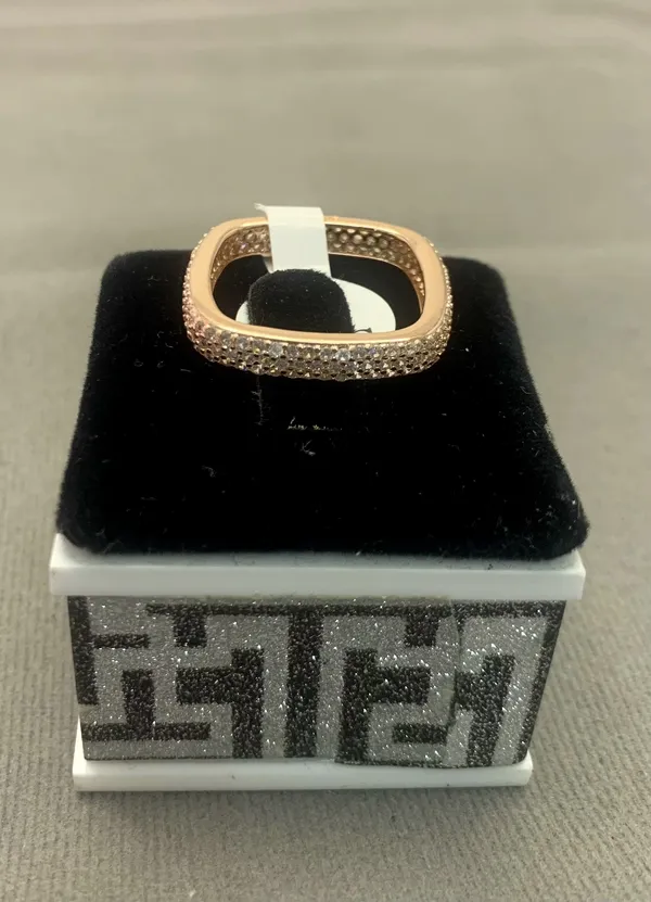 RINGS_>_LADIES_RINGS