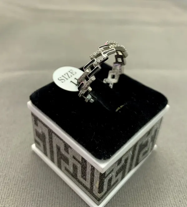 RINGS_>_LADIES_RINGS