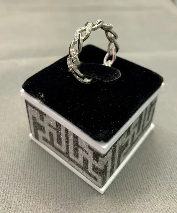 RINGS_>_LADIES_RINGS