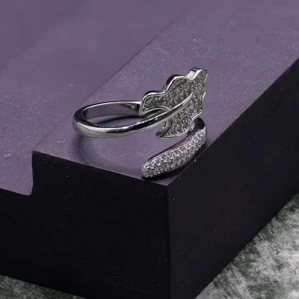 RINGS_>_LADIES_RINGS
