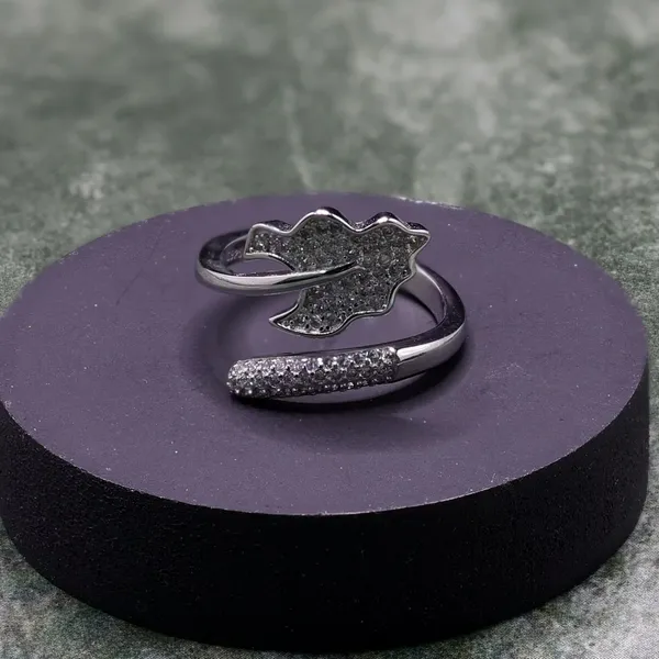 RINGS_>_LADIES_RINGS