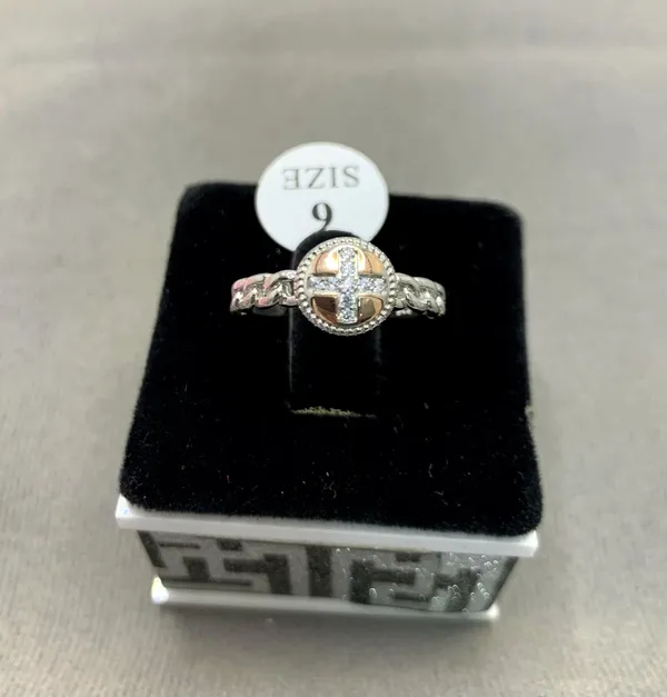 RINGS_>_LADIES_RINGS