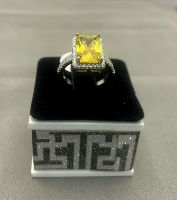 RINGS_>_LADIES_RINGS