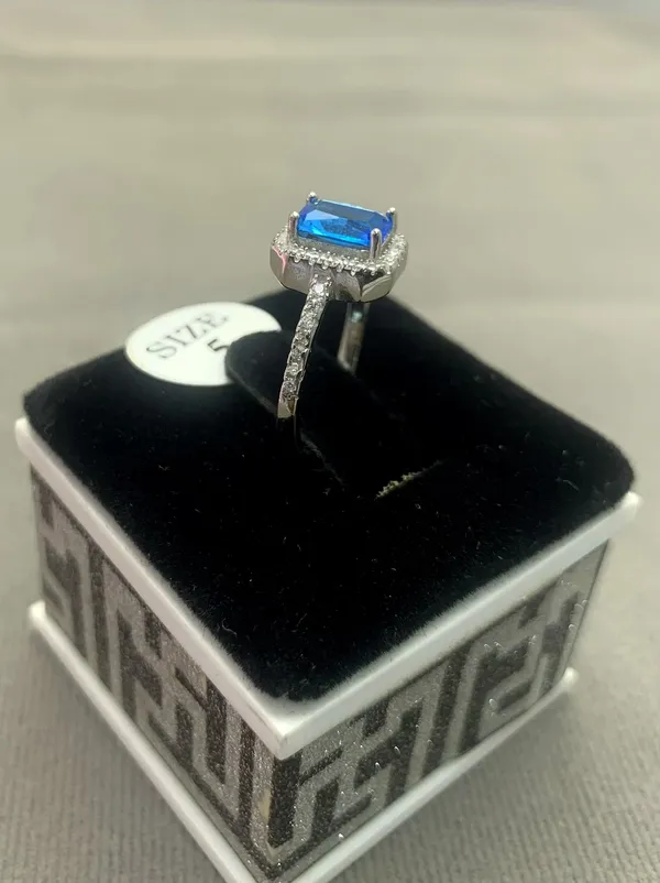 RINGS_>_LADIES_RINGS