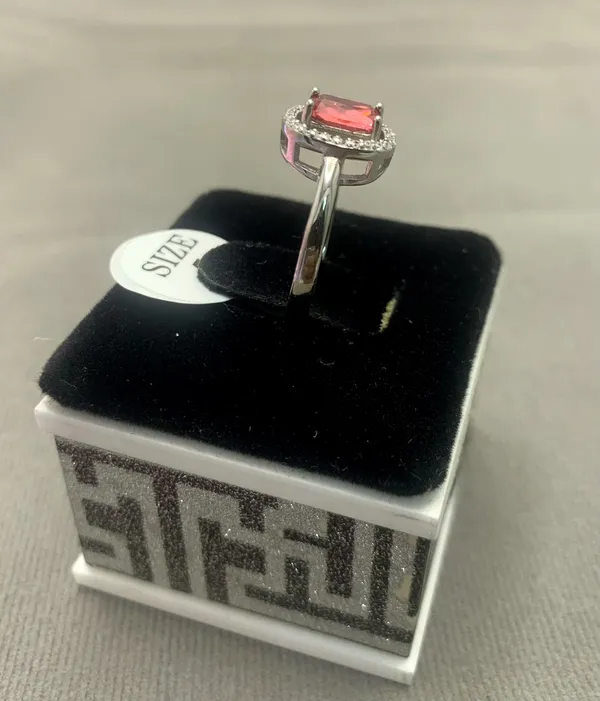 RINGS_>_LADIES_RINGS