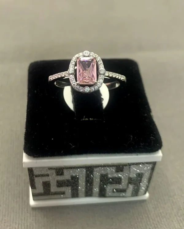 RINGS_>_LADIES_RINGS