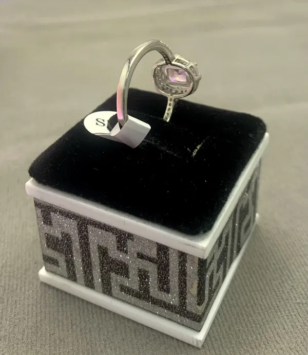 RINGS_>_LADIES_RINGS
