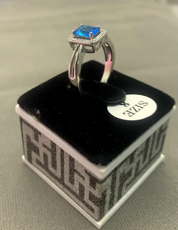 RINGS_>_LADIES_RINGS
