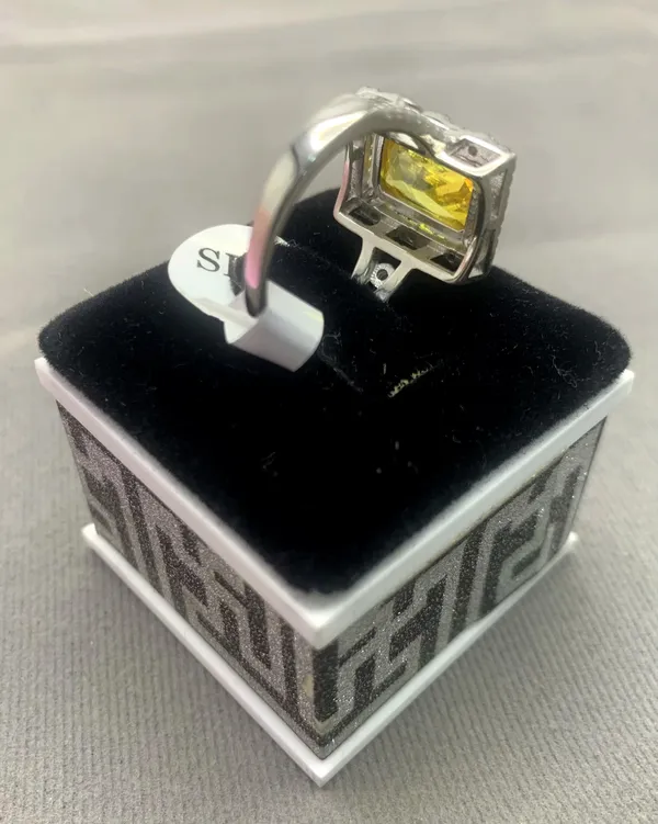 RINGS_>_LADIES_RINGS