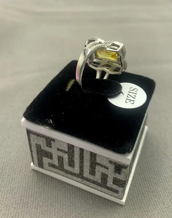 RINGS_>_LADIES_RINGS