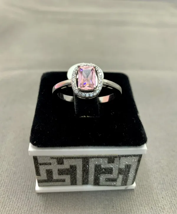 RINGS_>_LADIES_RINGS