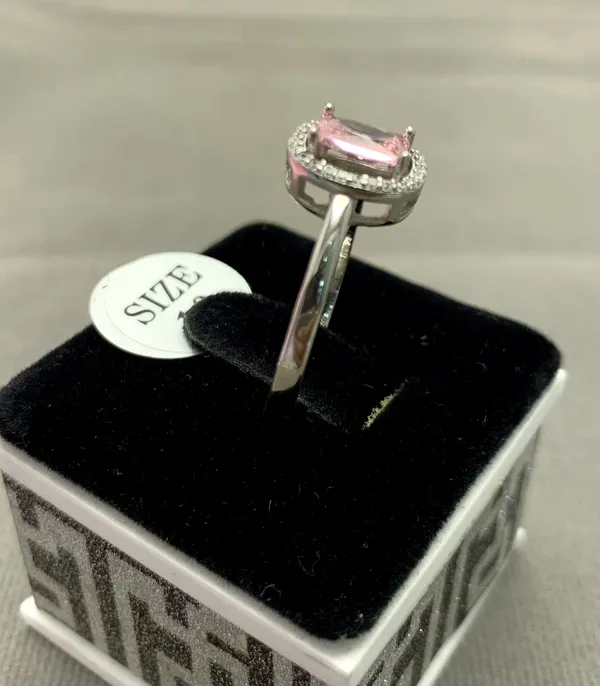 RINGS_>_LADIES_RINGS