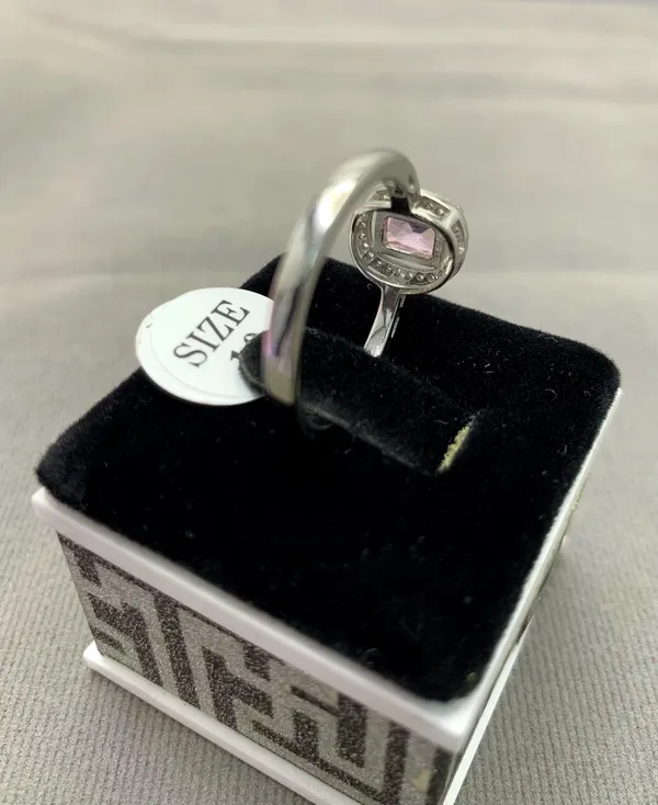 RINGS_>_LADIES_RINGS