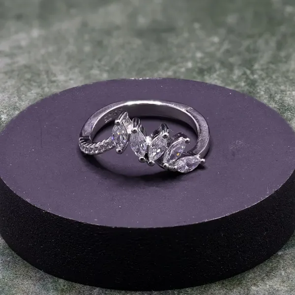 RINGS_>_LADIES_RINGS