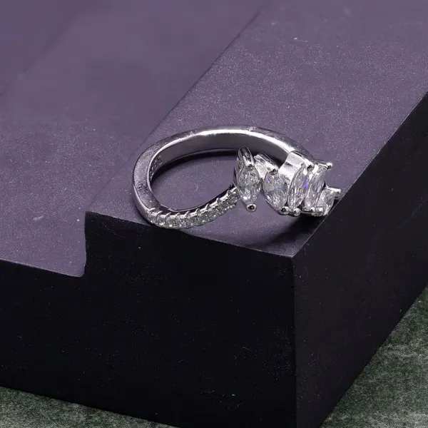 RINGS_>_LADIES_RINGS