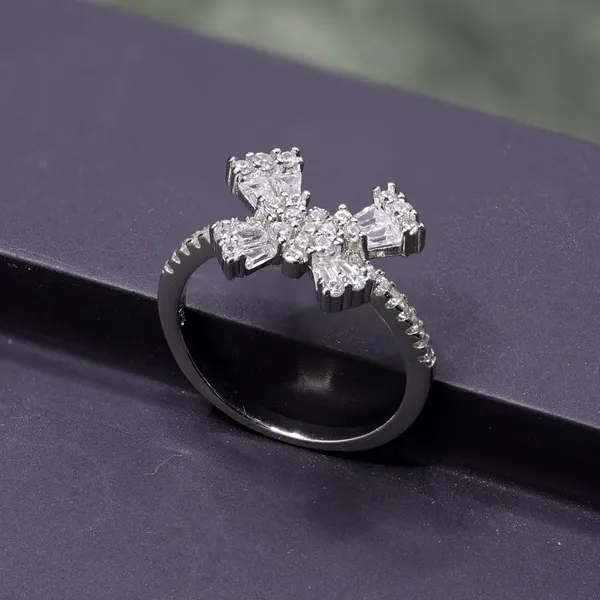 RINGS_>_LADIES_RINGS