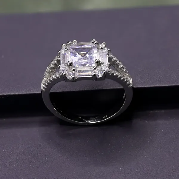 RINGS_>_LADIES_RINGS