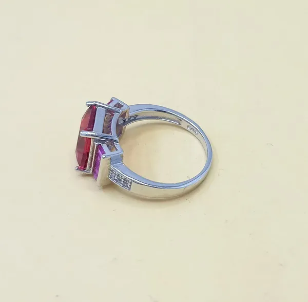 RINGS_>_LADIES_RINGS